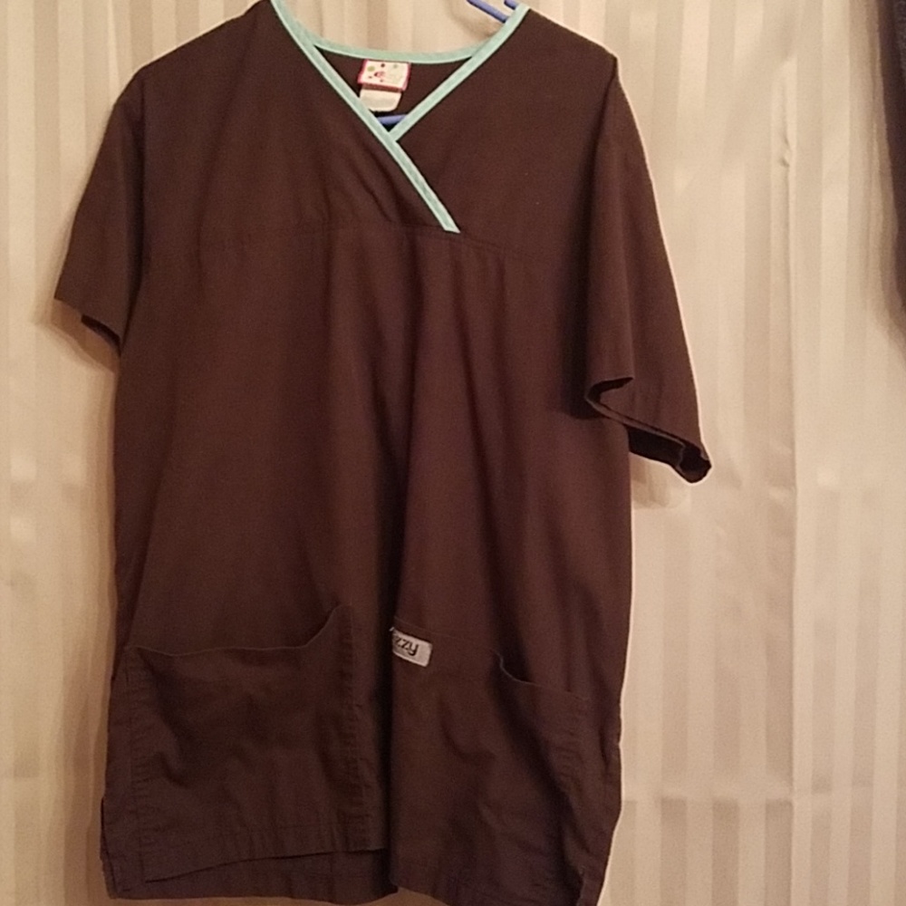 Izzy Scrub Top
